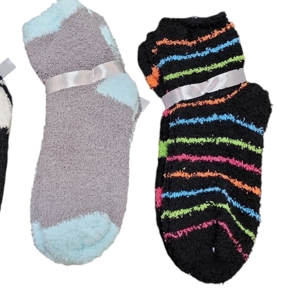 Women cozy socks shoe size 4-11 New with tags 2 pack (6 pairs total) - Picture 4 of 6